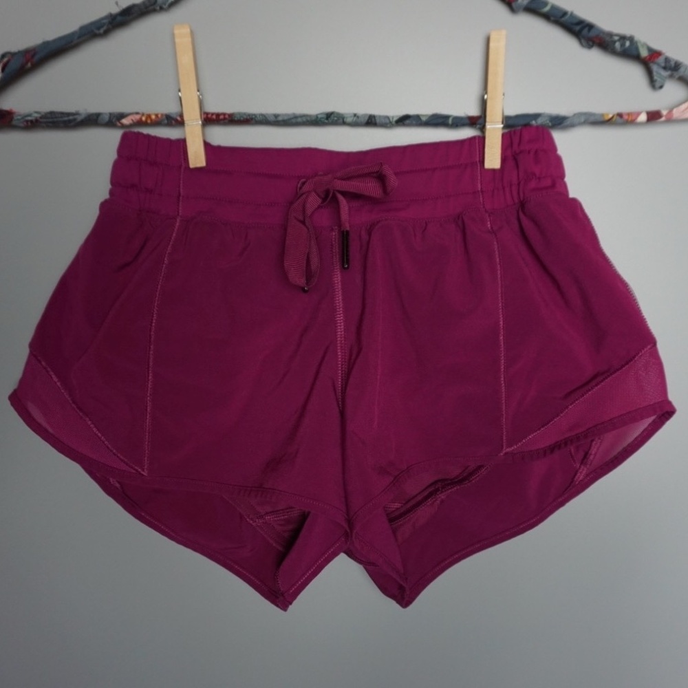 Lululemon Magenta Hotty Hot Short 2.5"